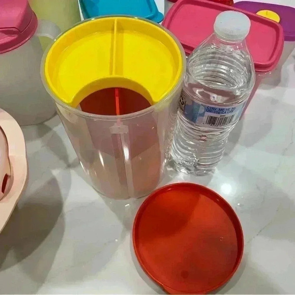 Tupperware Bundle Lot Of 9 - Picture 4 of 8